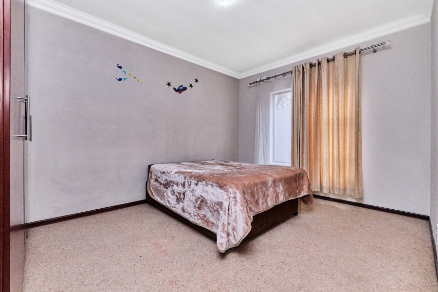 3 Bedroom Property for Sale in Radiokop Gauteng