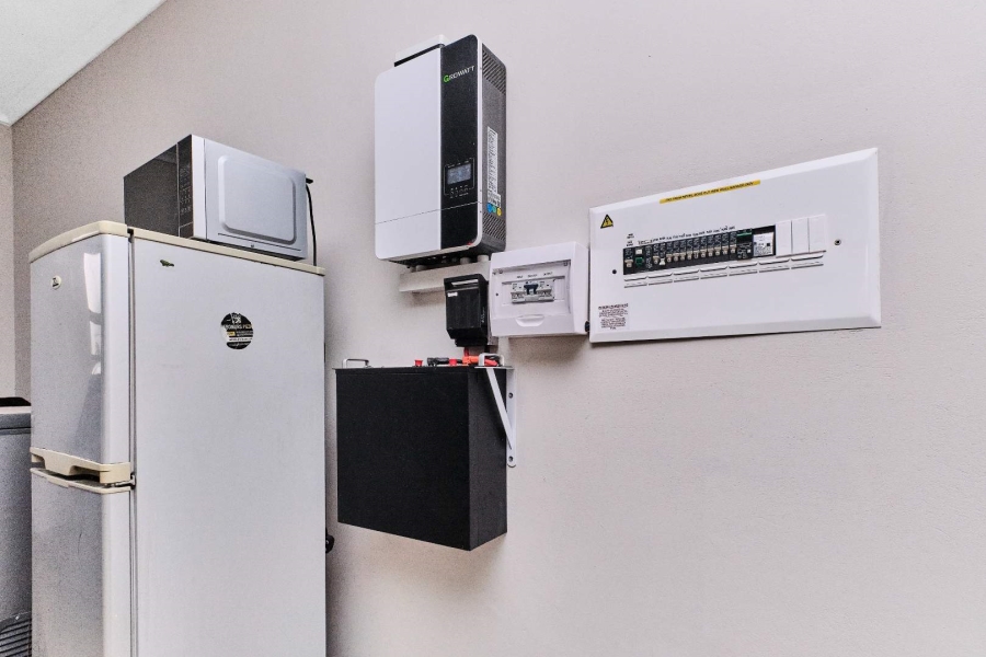 3 Bedroom Property for Sale in Radiokop Gauteng