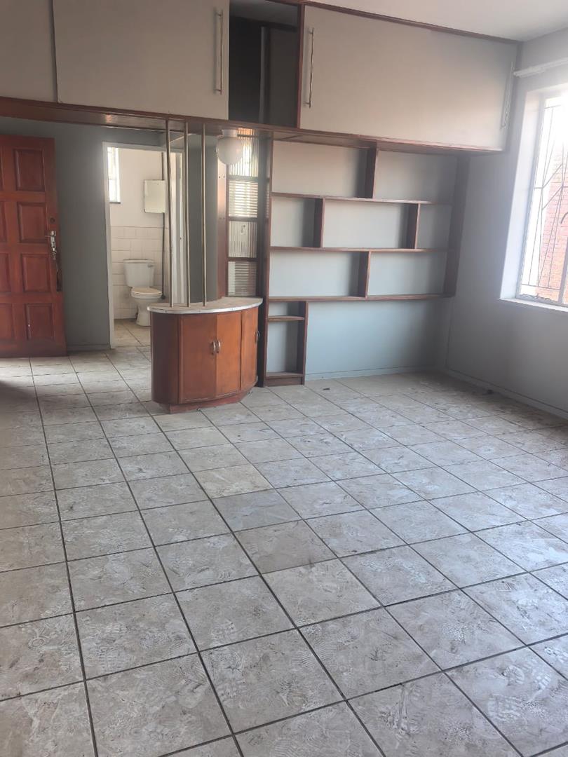 1 Bedroom Property for Sale in Sunnyside Gauteng