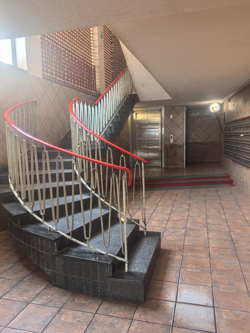 1 Bedroom Property for Sale in Sunnyside Gauteng