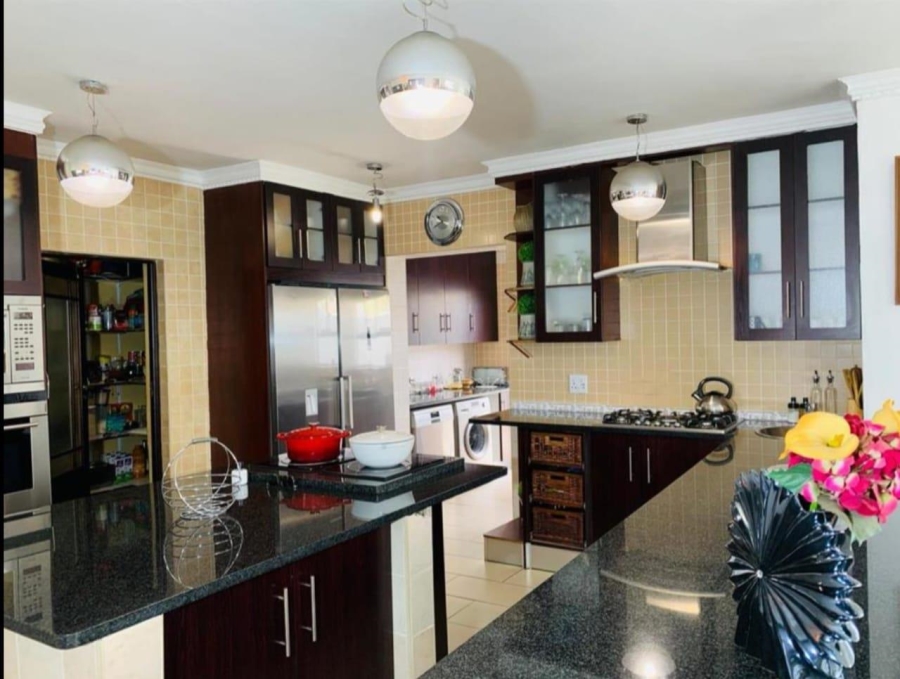 4 Bedroom Property for Sale in Theresa Park Gauteng