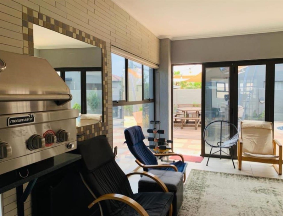 4 Bedroom Property for Sale in Theresa Park Gauteng