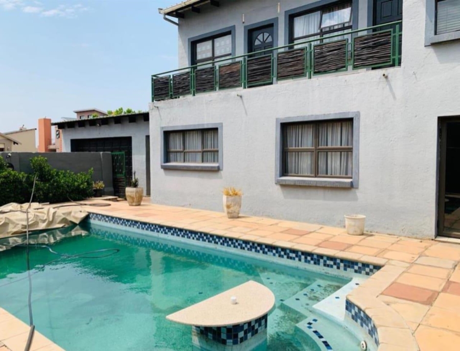 4 Bedroom Property for Sale in Theresa Park Gauteng