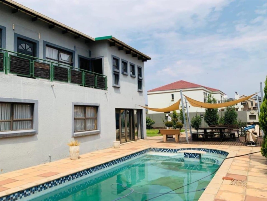 4 Bedroom Property for Sale in Theresa Park Gauteng