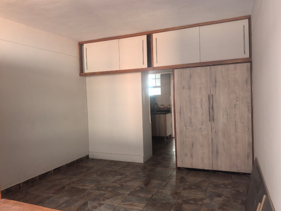 1 Bedroom Property for Sale in Sunnyside Gauteng