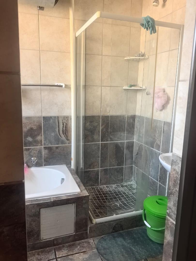 2 Bedroom Property for Sale in Sunnyside Gauteng