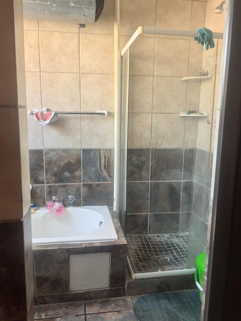 2 Bedroom Property for Sale in Sunnyside Gauteng