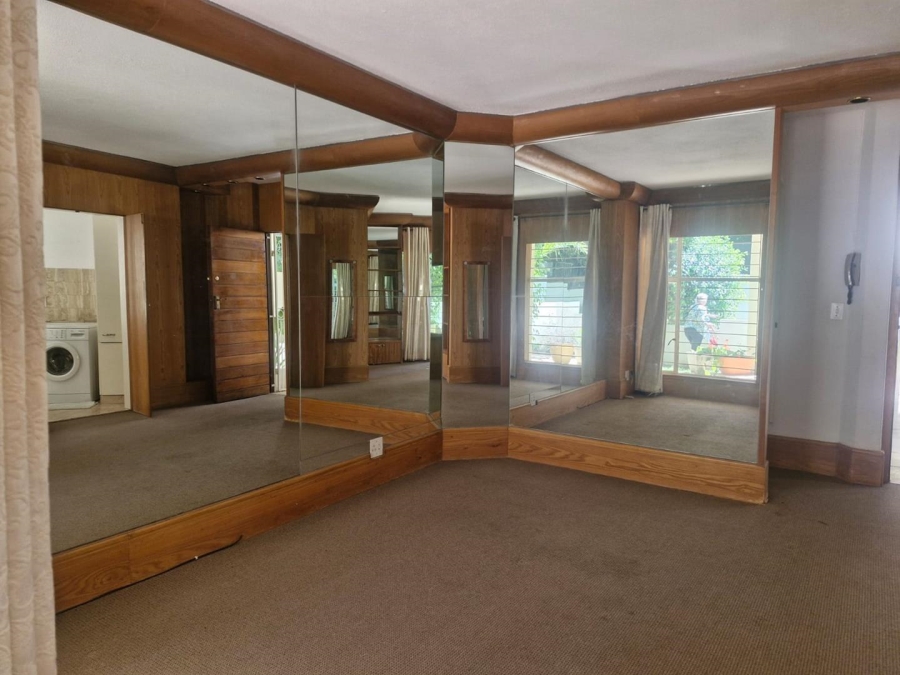 1 Bedroom Property for Sale in Illovo Gauteng