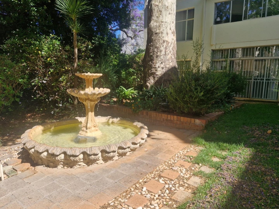1 Bedroom Property for Sale in Illovo Gauteng