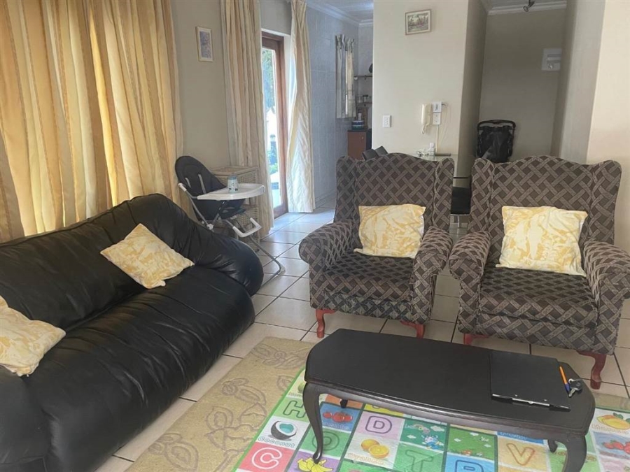 To Let 2 Bedroom Property for Rent in Sandown Gauteng