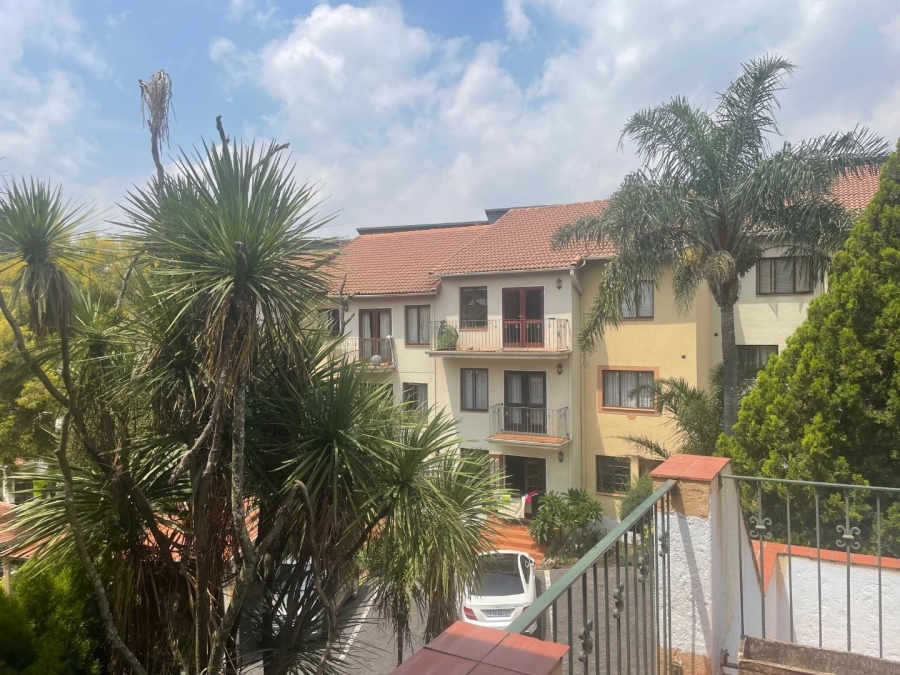 To Let 2 Bedroom Property for Rent in Atholl Gauteng