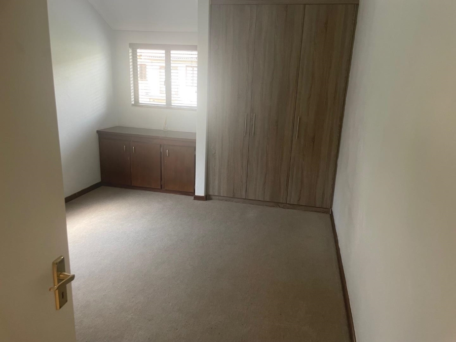 To Let 2 Bedroom Property for Rent in Atholl Gauteng