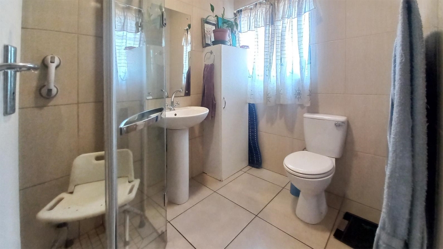 3 Bedroom Property for Sale in Edleen Gauteng