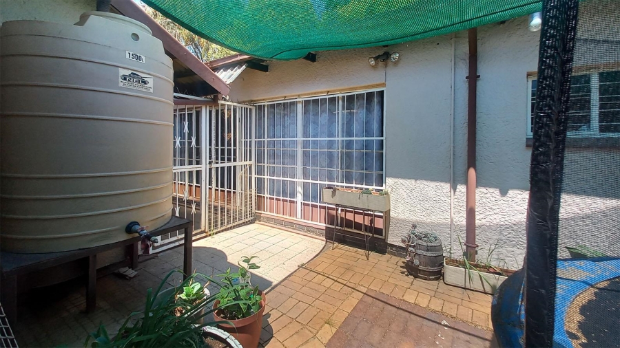 3 Bedroom Property for Sale in Edleen Gauteng