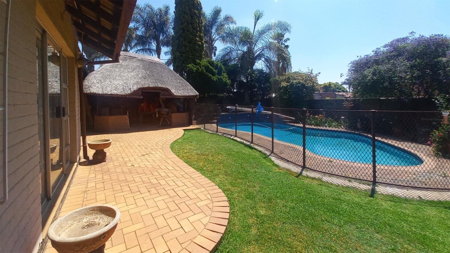 3 Bedroom Property for Sale in Edleen Gauteng