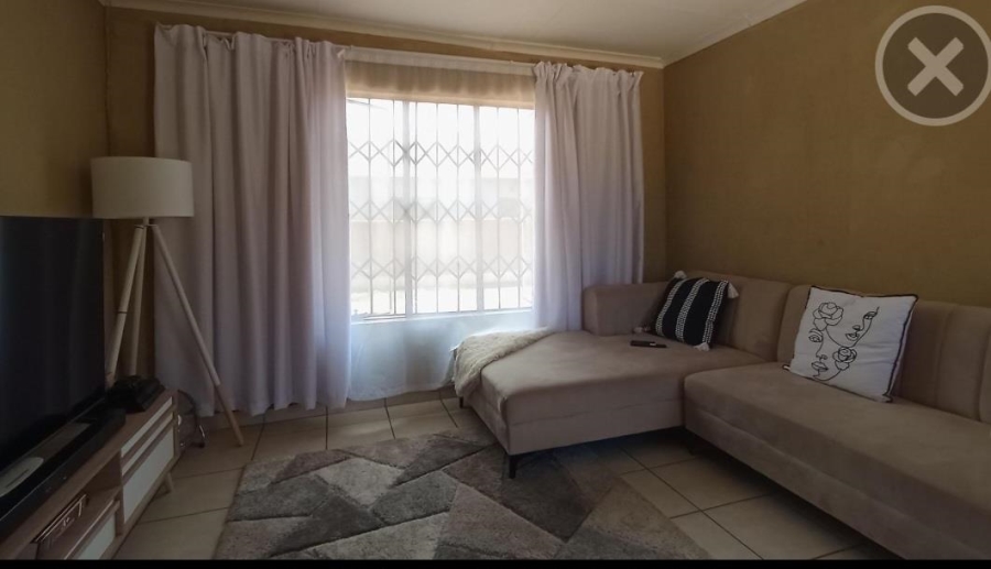 3 Bedroom Property for Sale in Nkwe Estate Gauteng