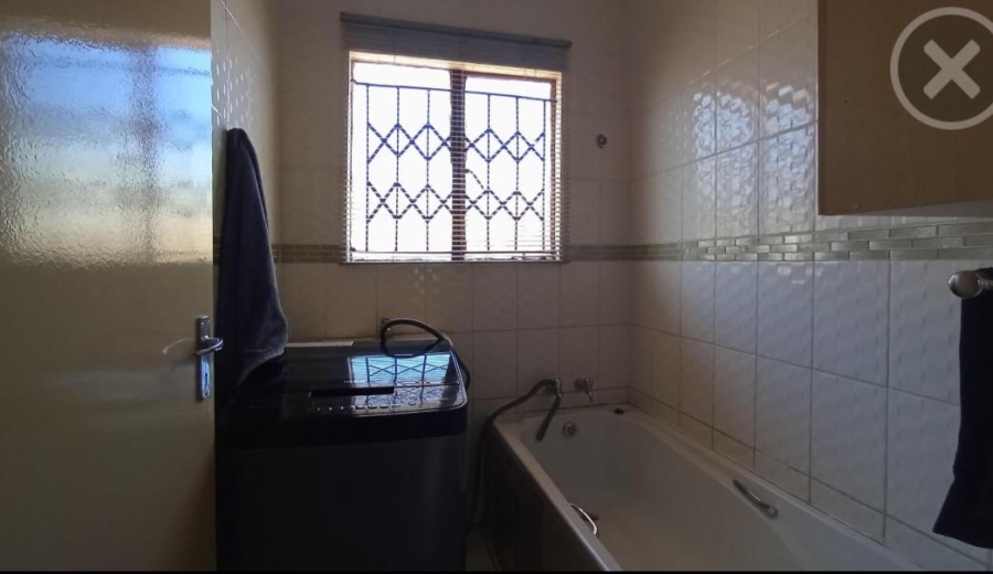 3 Bedroom Property for Sale in Nkwe Estate Gauteng