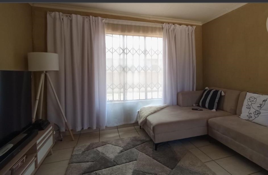 3 Bedroom Property for Sale in Nkwe Estate Gauteng