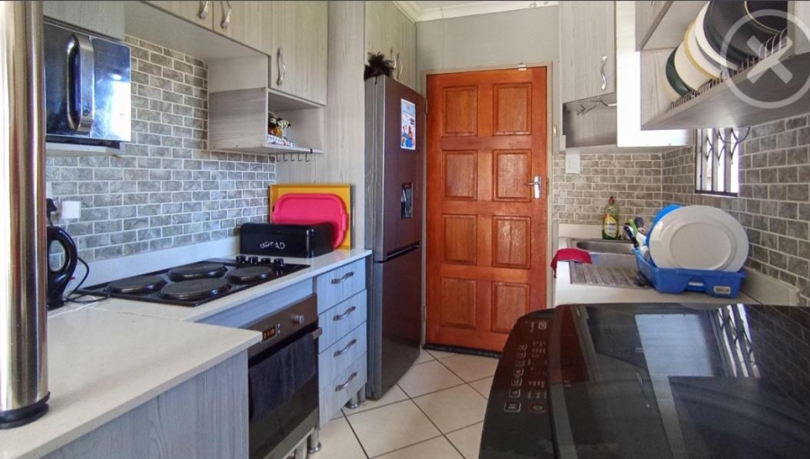 3 Bedroom Property for Sale in Rosslyn Gauteng