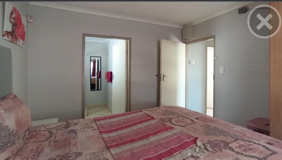 3 Bedroom Property for Sale in Rosslyn Gauteng