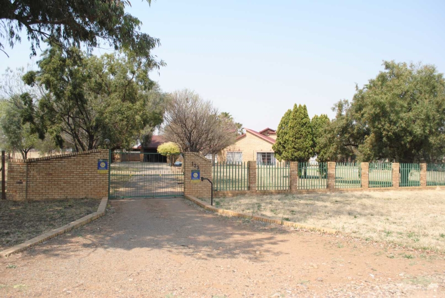 4 Bedroom Property for Sale in Homelands Gauteng