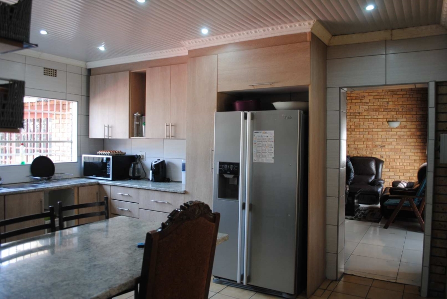 4 Bedroom Property for Sale in Homelands Gauteng