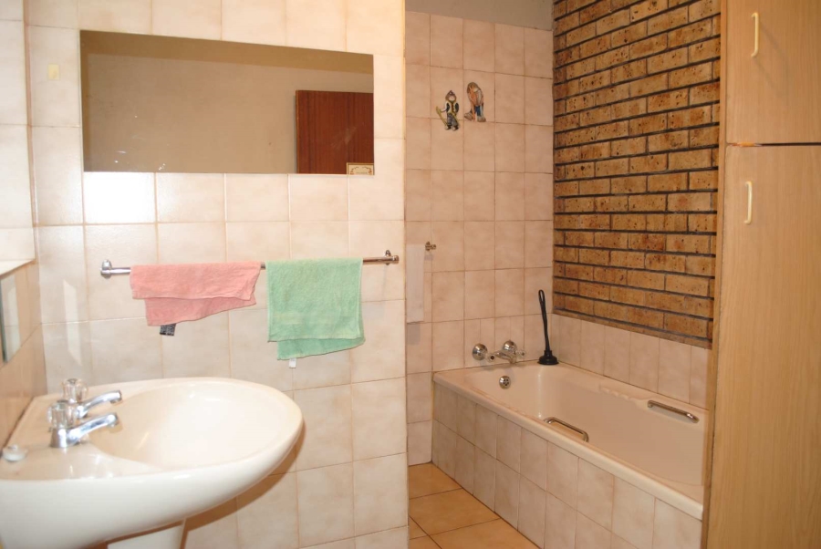 4 Bedroom Property for Sale in Homelands Gauteng