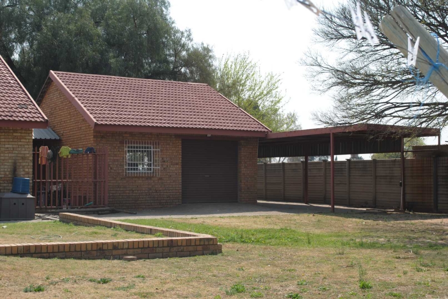 4 Bedroom Property for Sale in Homelands Gauteng