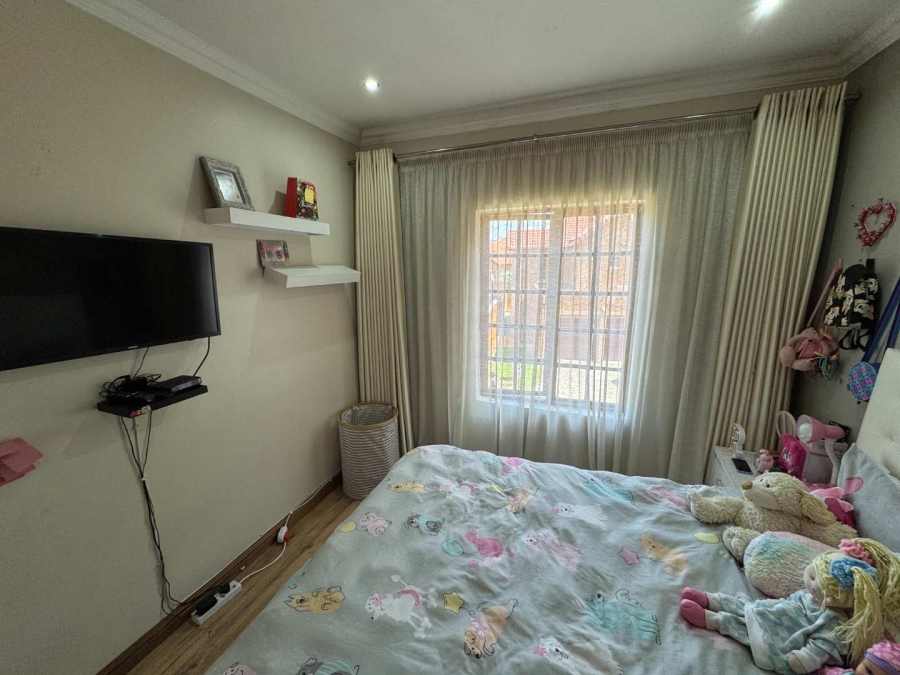 3 Bedroom Property for Sale in Meyersdal Gauteng