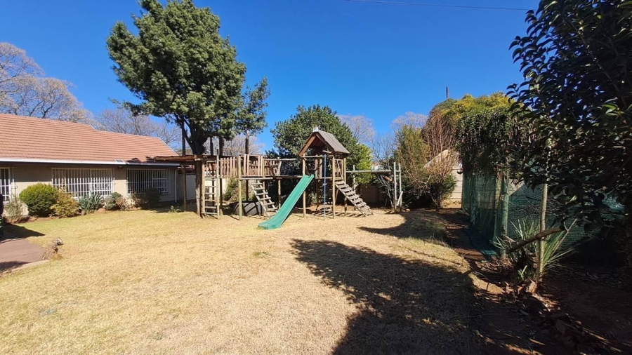 To Let 3 Bedroom Property for Rent in Randhart Gauteng