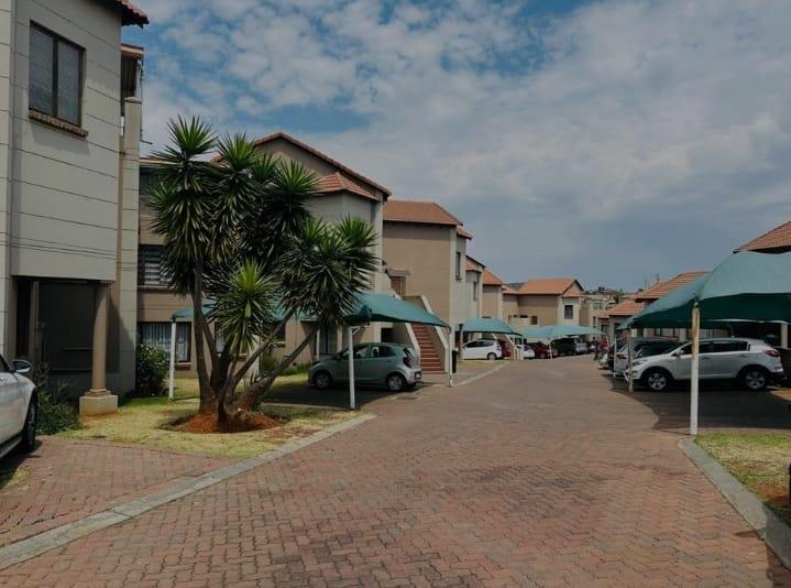 2 Bedroom Property for Sale in Mondeor Gauteng