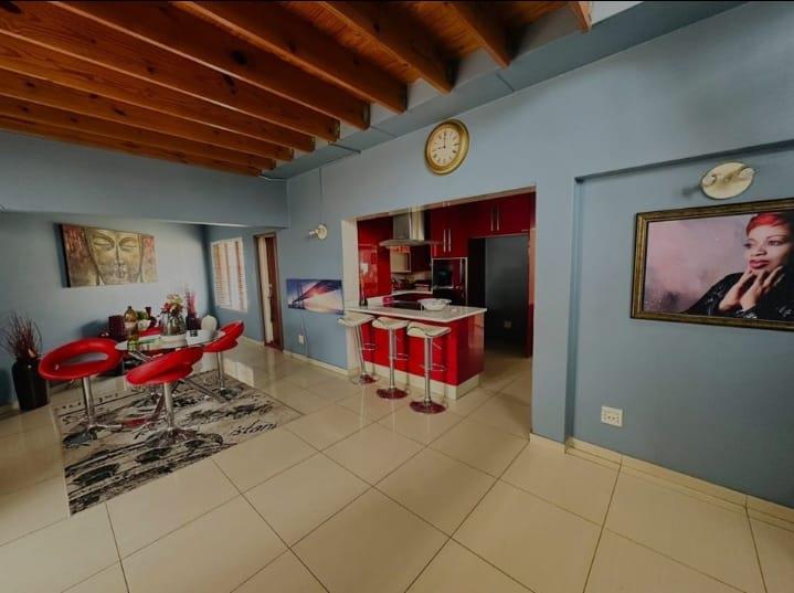 2 Bedroom Property for Sale in Mondeor Gauteng