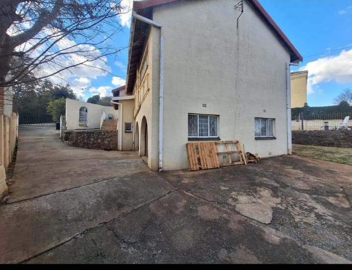 4 Bedroom Property for Sale in Kibler Park Gauteng