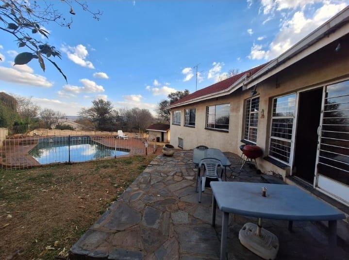 4 Bedroom Property for Sale in Kibler Park Gauteng