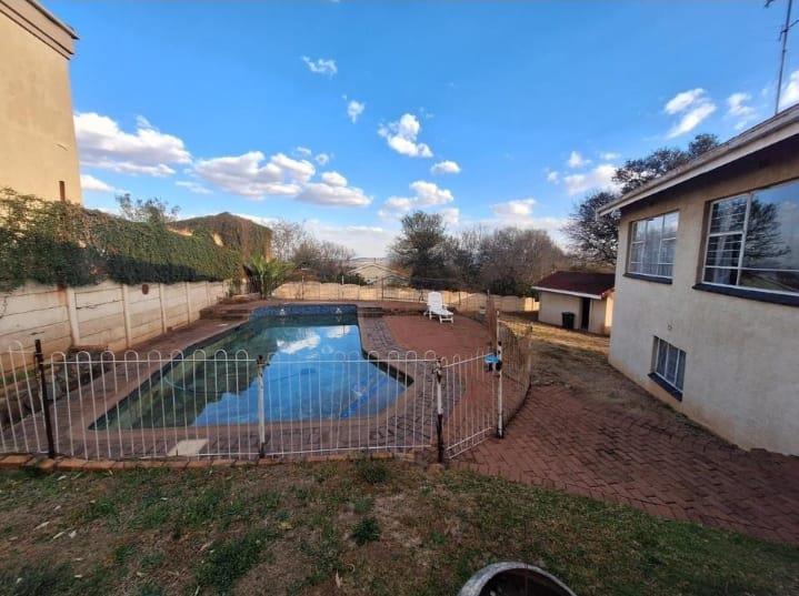 4 Bedroom Property for Sale in Kibler Park Gauteng