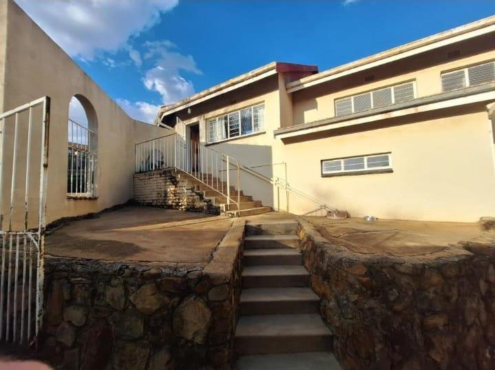 4 Bedroom Property for Sale in Kibler Park Gauteng
