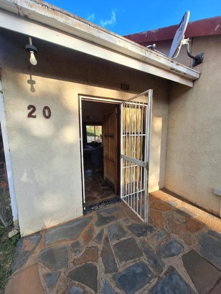 4 Bedroom Property for Sale in Kibler Park Gauteng