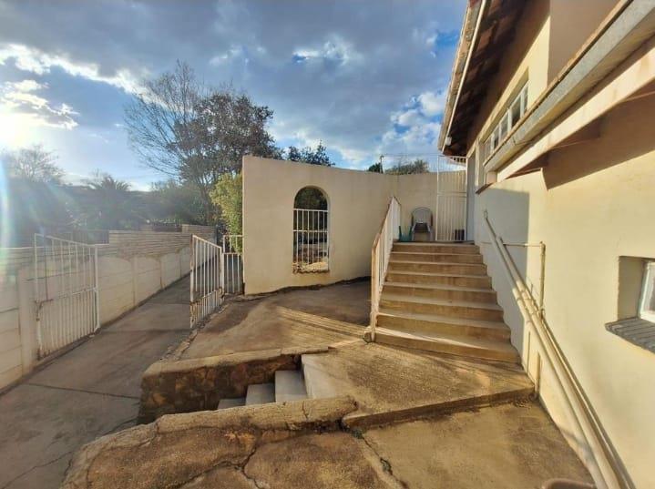 4 Bedroom Property for Sale in Kibler Park Gauteng