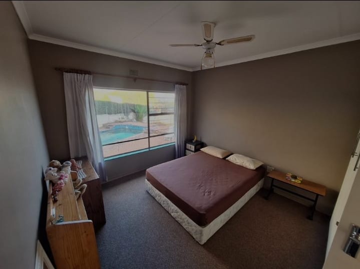 4 Bedroom Property for Sale in Kibler Park Gauteng