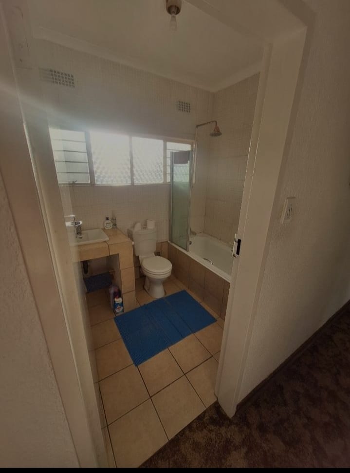 4 Bedroom Property for Sale in Kibler Park Gauteng