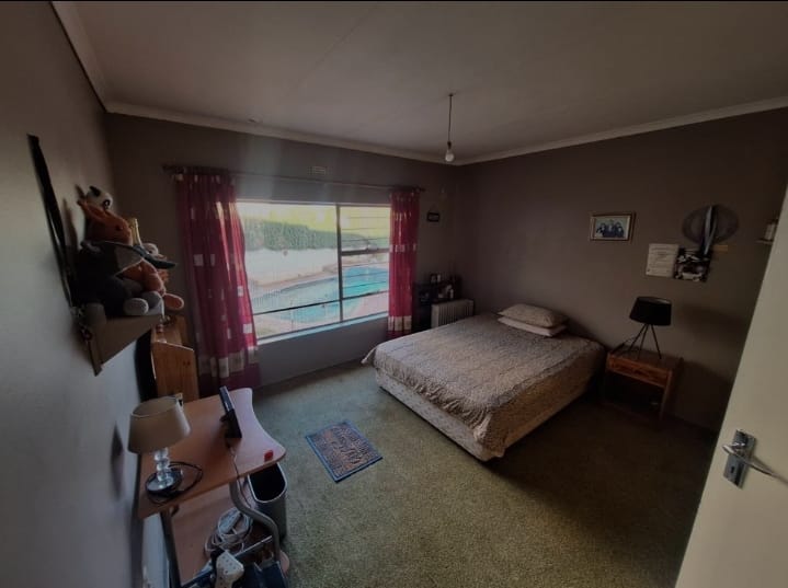 4 Bedroom Property for Sale in Kibler Park Gauteng