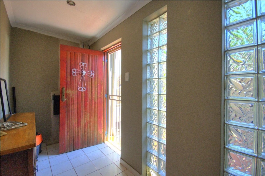 4 Bedroom Property for Sale in Verwoerdpark Gauteng