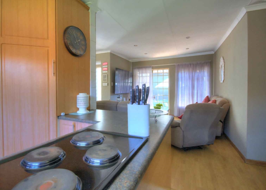 4 Bedroom Property for Sale in Verwoerdpark Gauteng