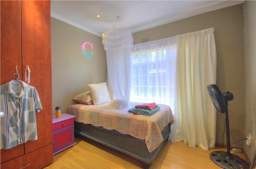 4 Bedroom Property for Sale in Verwoerdpark Gauteng