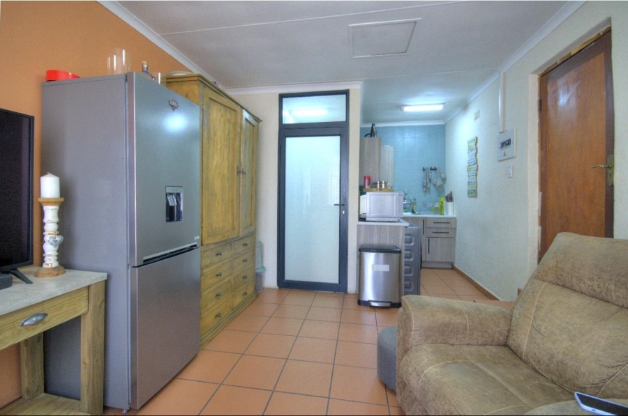 4 Bedroom Property for Sale in Verwoerdpark Gauteng