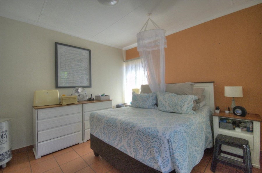 4 Bedroom Property for Sale in Verwoerdpark Gauteng