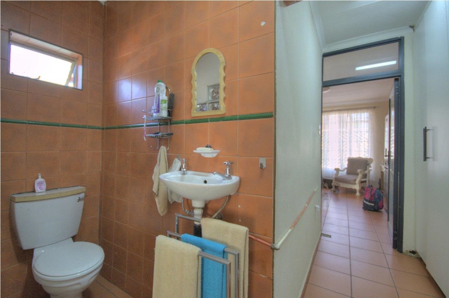 4 Bedroom Property for Sale in Verwoerdpark Gauteng