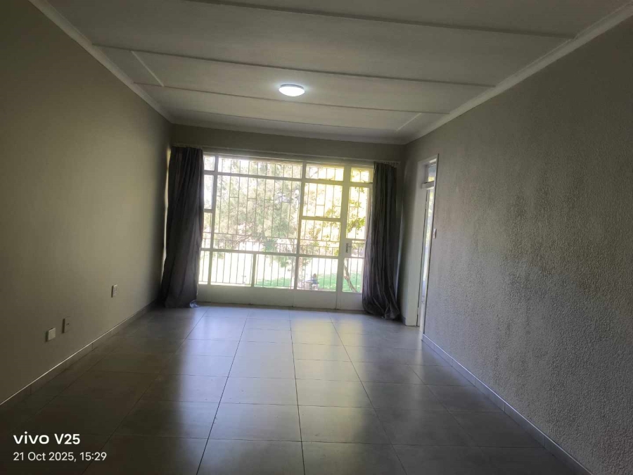 To Let 2 Bedroom Property for Rent in Brackenhurst Gauteng