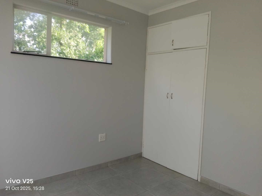 To Let 2 Bedroom Property for Rent in Brackenhurst Gauteng