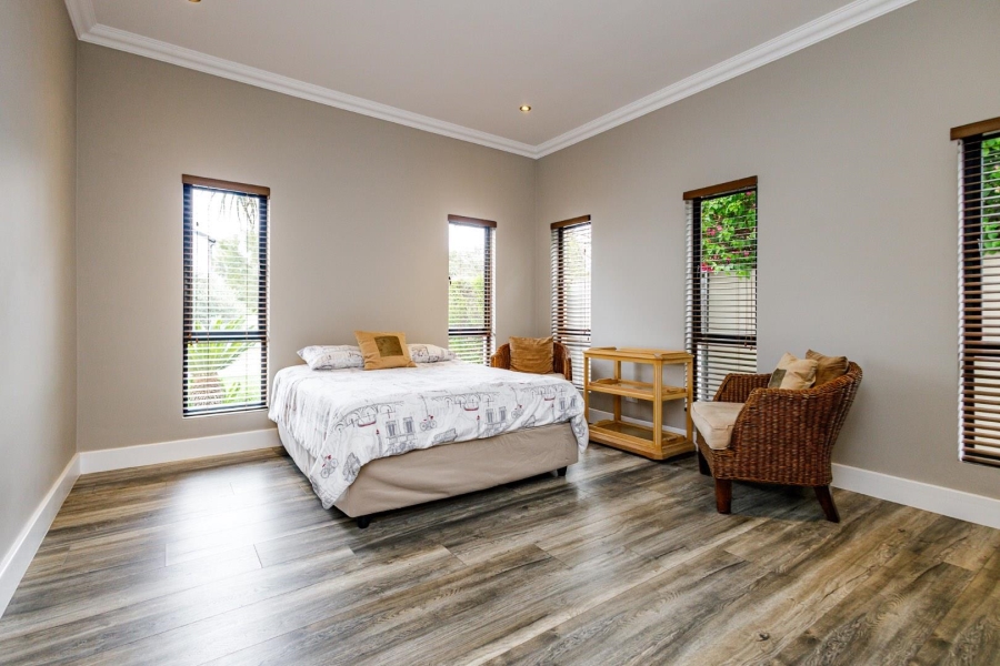 5 Bedroom Property for Sale in Copperleaf Estate Gauteng